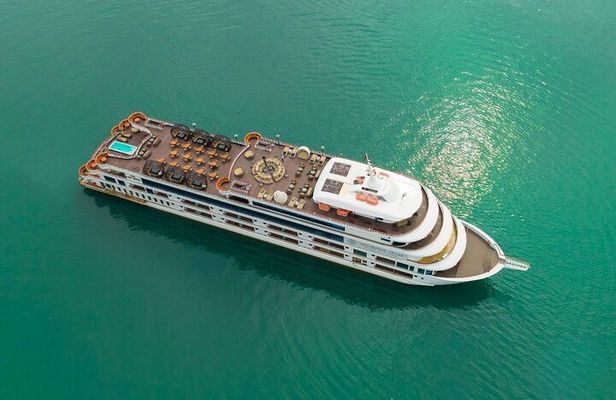 Half-Day Cruise Day Tour in Halong Bay with Lunch