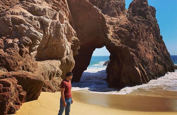 3 Hour Hiking Activity at the Hidden Arch Of Los Cabos