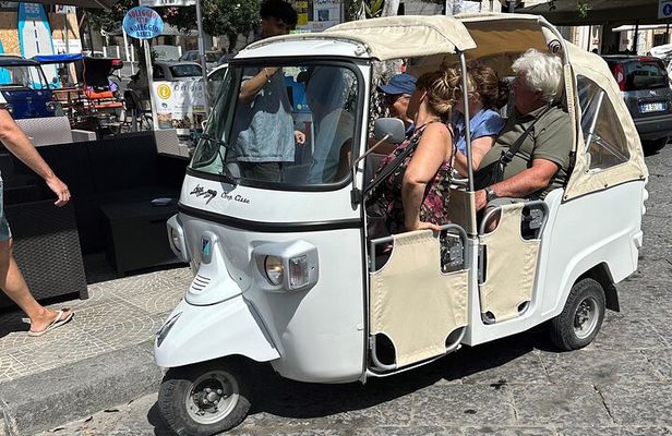 Ortigia APE-TUK TUK 1-hour private tour