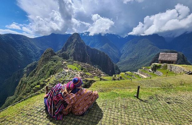 2-Day Tour:Sacred Valley and Machupicchu from Cuzco