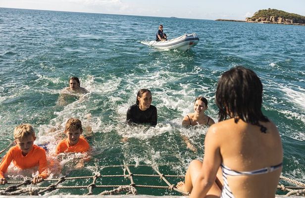Great Keppel Island Adventure Tour - Snorkel and Boomnet