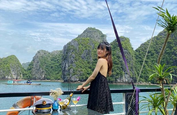 Lan Ha Bay Day Tour from Hanoi & Cat Ba Town - Serenity Boutique