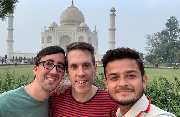 Skip The Line Taj Mahal & Agra Tour by AC Car From Agra