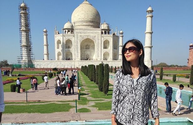 Taj Mahal Sunrise & Sunset Garden Tour From Delhi