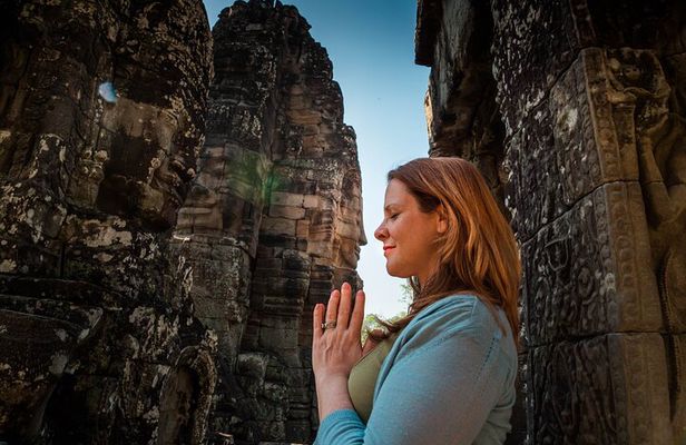 Private Angkor Temples Discovery Hosting by Local Expert