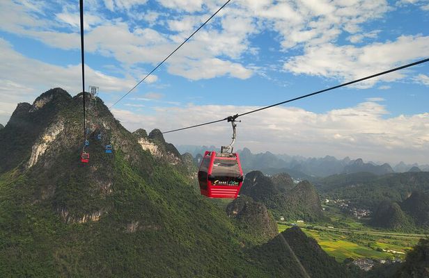 1-Day Tour: Yangshuo Yulong Bamboo Boat and Ruyi Peak Cable Car
