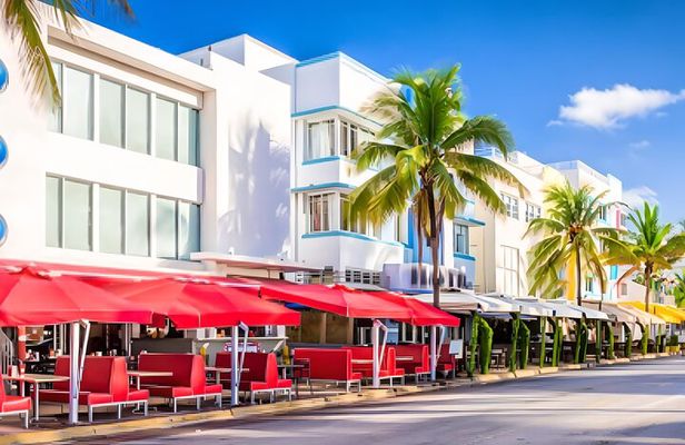 Art Deco Tour: Step Back in Time to the Roaring Twenties