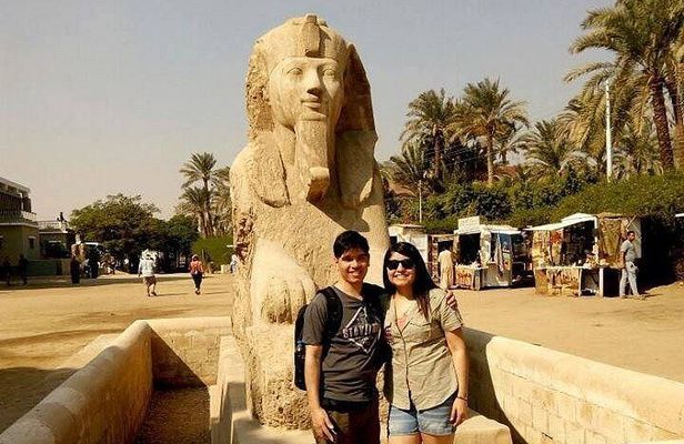Full Day Tour Giza Pyramids, Memphis, and Saqqara, Lunch included