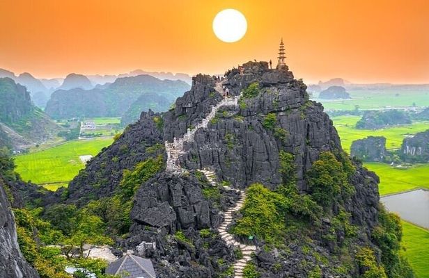 Ninh Binh Full-Day Trip: Hoa Lu - Trang An - Mua Cave