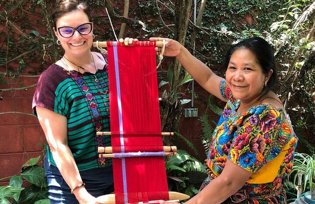 Two Hours Private Backstrap Weaving Workshop in Antigua