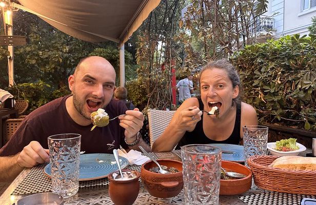 Taste of Azerbaijan: Ultimate Cuisine Tour with Snacks and Dinner