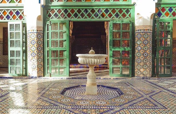Casablanca Airport to Marrakech Private Transfer with City Tour