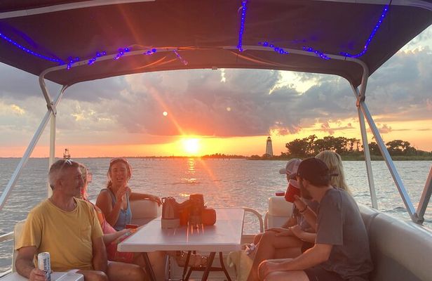 2-Hour Date Night and Sunset Cruise Near New Orleans