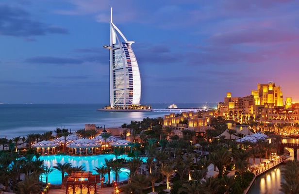 Classic Dubai Sightseeing Tour with Dubai Frame