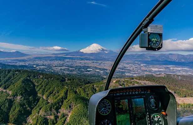 【75 mins】 Tokyo-Mt.Fuji Tour: Mt. Fuji Helicopter Tour