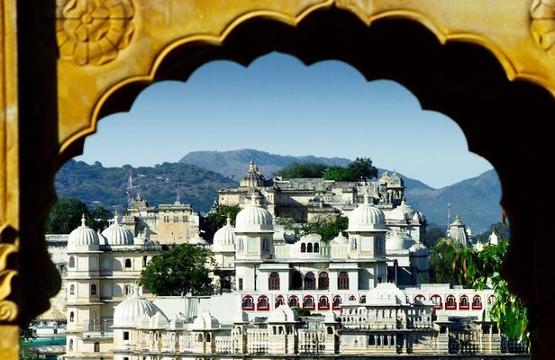 6 Day Delhi Agra Jaipur Udaipur Tour-Golden Triangle with Udaipur