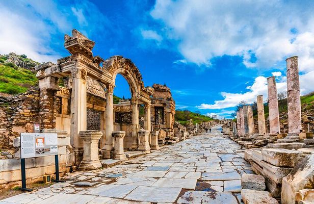 Kusadasi Port PRIVATE EPHESUS TOUR (fixed price up to 15 people)