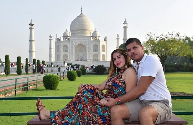 Taj Mahal Day Tour from Delhi by Superfast Train - TOP RATED TOUR