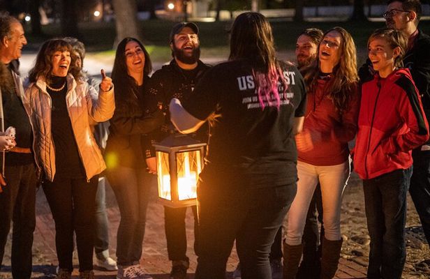 Embers of the Windy City: Chilling Chicago Ghost Tours