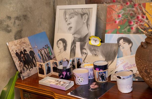 Private K-pop boyband Location Tour from Seoul City with Pickup