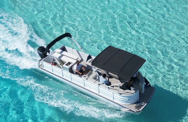 Private Lagoon Tour on a Prestigious Pontoon Boat in Bora Bora