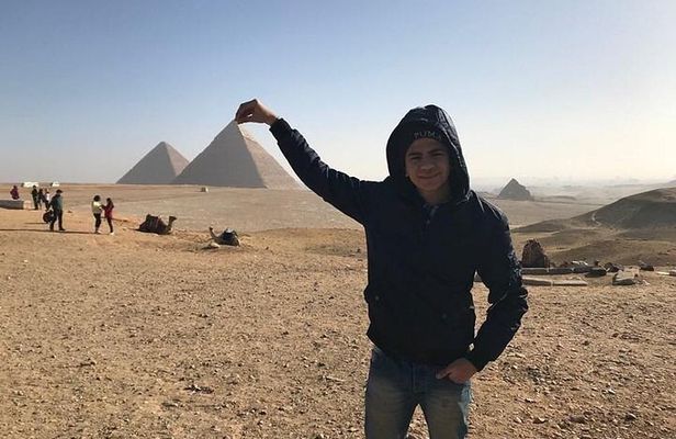 Private Tour to Giza pyramids & Grand Museum from Alexandria Port