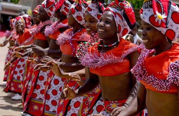 Nairobi National park ,Giraffe Center & Bomas Cultural Dance Show