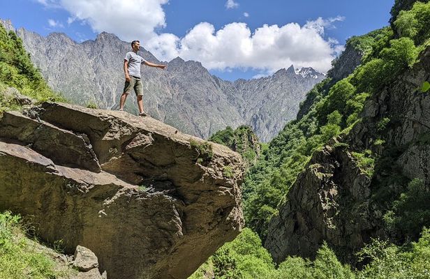 Private Full Day Trip to Kazbegi Mountains