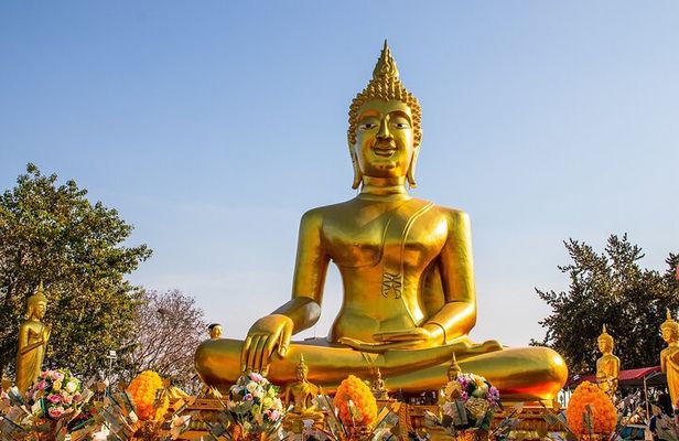 Shared Guided Tour in Pattaya Floating Market and City