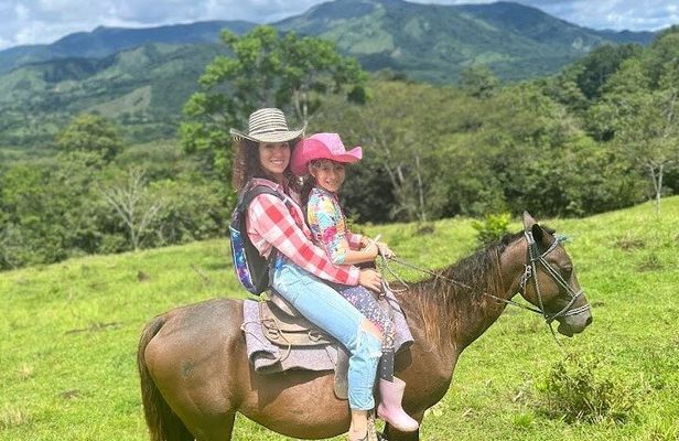 Eco Agro Adventure with Horseback Riding in a Private Ranch