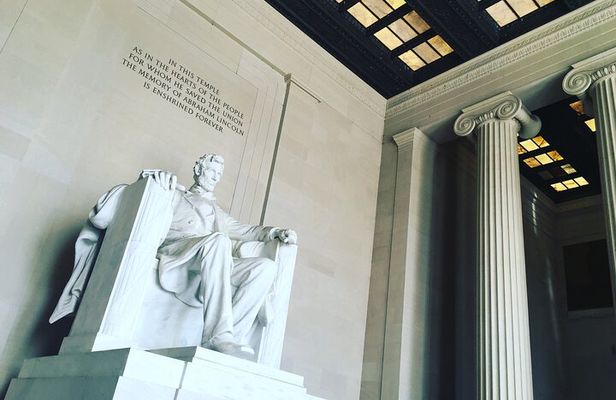 US Military Veteran History & Monuments Semi-Private Walking Tour