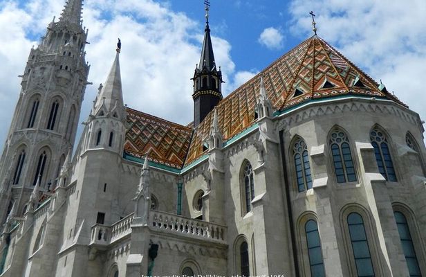 Welcome to Budapest: Private Guided Walking Tour