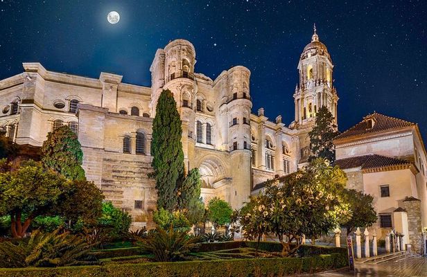 Full Day Cultural and Gastronomic Tour of Malaga