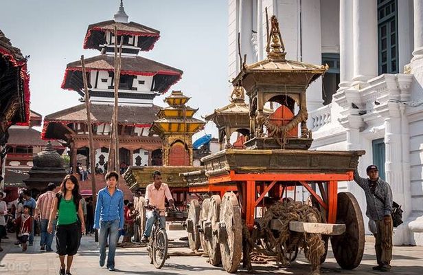 6 Days Private Himalayan Dreams of Nepal