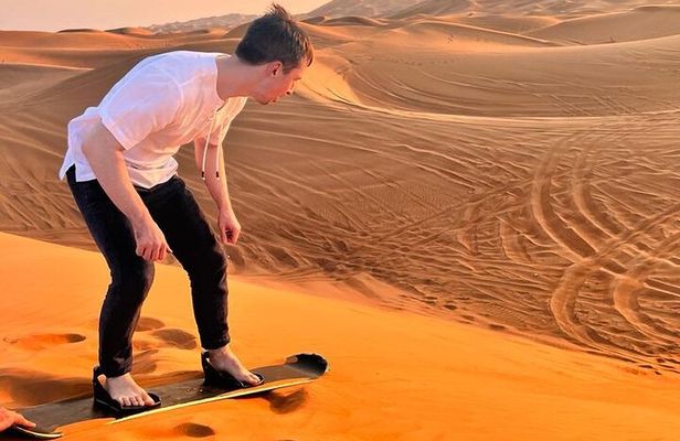Evening Dubai Desert Safari, Red Sand, Premium camp shows & Diner