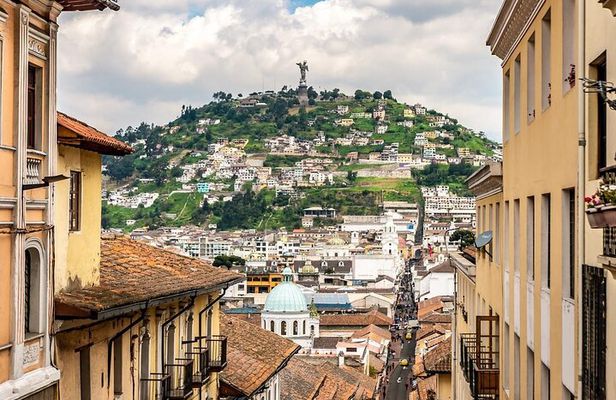 Andean Wonders: 6 Days of Culture, Nature, and Beauty