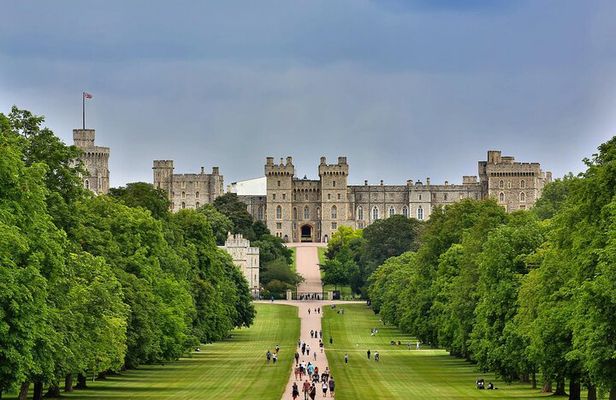 Windsor Castle & Eton Town: Private Full-Day Walking Tour
