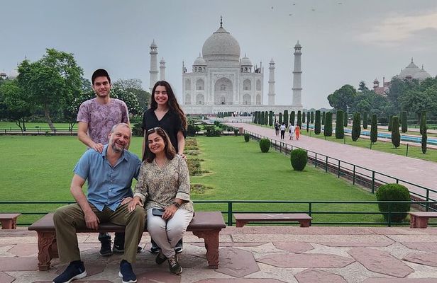 From Delhi Taj Mahal Agra Full Day Private Tour