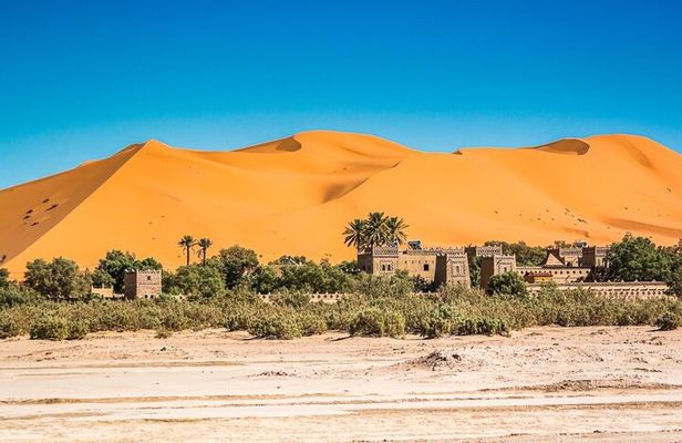 2 Day Trip from Marrakech to Merzouga Desert Duens