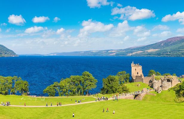 2-Day Private Loch Ness Tour - in Luxury Mercedes Minivan