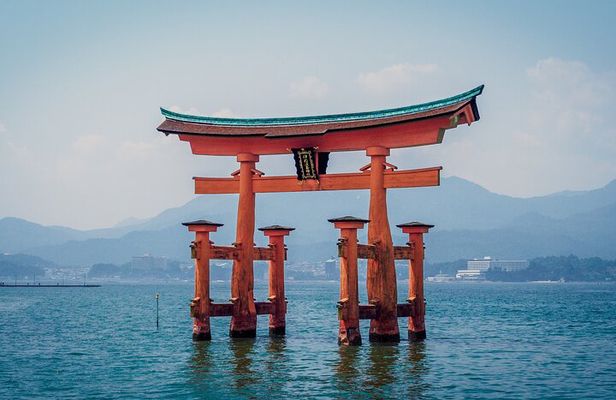 The Peace Memorial to Miyajima : Icons of Peace and Beauty