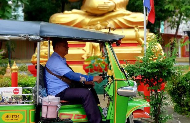 4-Hour Hidden Bangkok TukTuk Street Food Guided Tour
