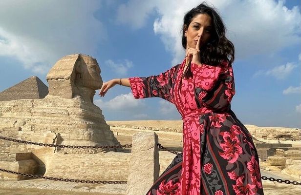 Explore Giza Pyramids,Sphinx, Museum,Lunch and Bazaar from Cairo 