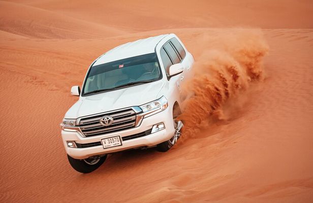 Dubai Desert Safari & Dune Bashing with Dinner
