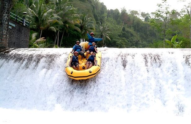 Telaga Waja White Water Rafting and Besakih Temple Tour