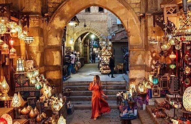 Private Walking Tour in ElMoez Street & Khan Elkhalili Market