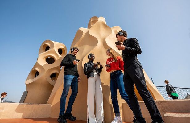 La Pedrera-Casa Mila Admission Ticket with Audioguide