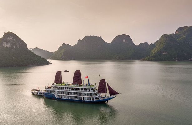 2 days Castella Cruise Exploring Halong and Lan Ha Bay in Hanoi