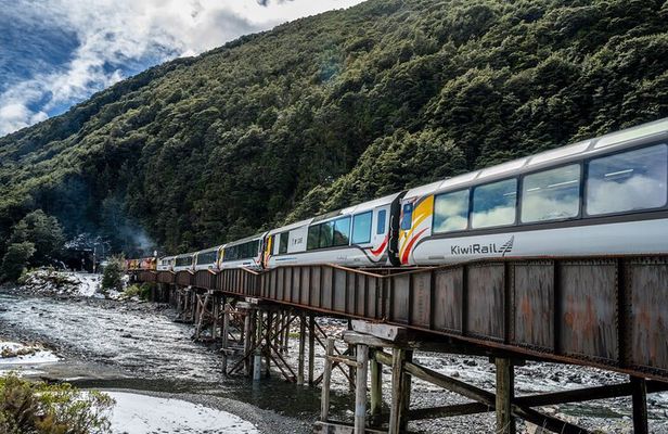 Full Day Arthurs Pass Tour with Tranzalpine Train in New Zealand