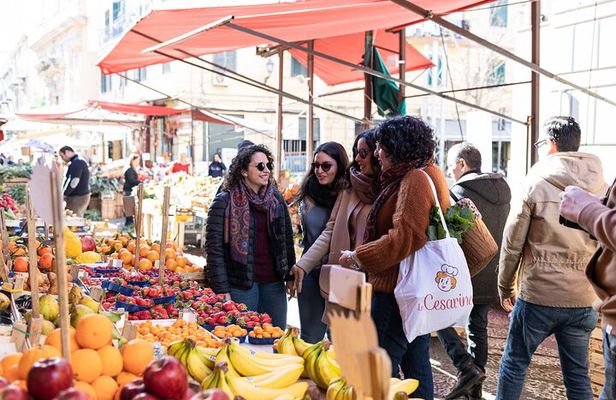 Cesarine: Half-day Market Tour & Cooking Class in Florence